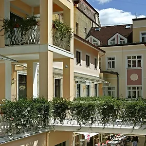 pension-apartmany-cesky-dvur.marianskelaznehotels.net/